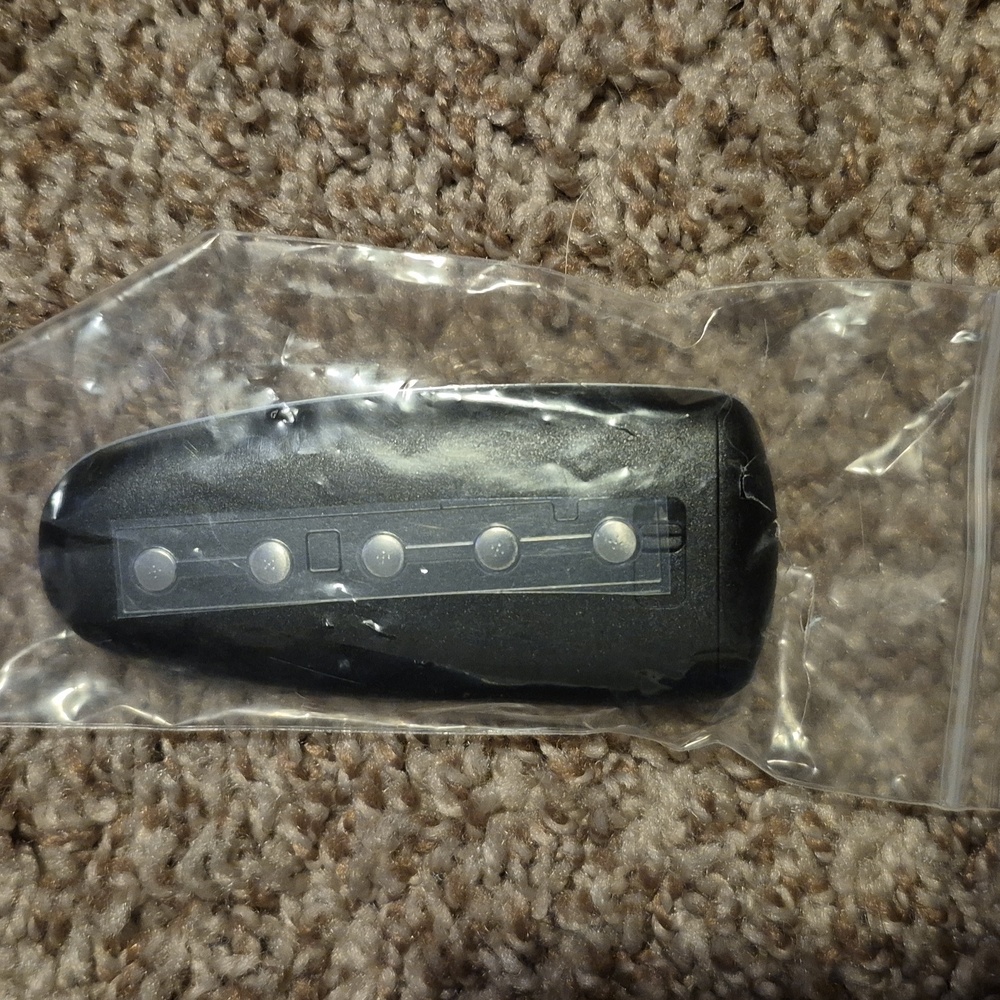 NIP Car Keys Express Keyless Remote Case - Picture 3 of 4